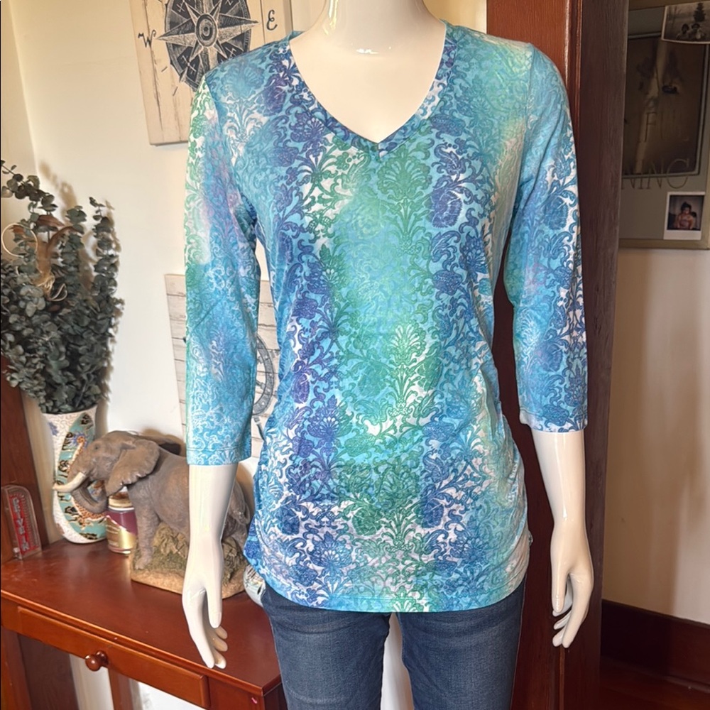 NWT northern reflections size small Blue and Green Patterned Women's Top